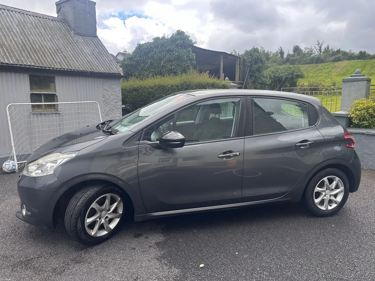 Peugeot 208 2013 - Image 5