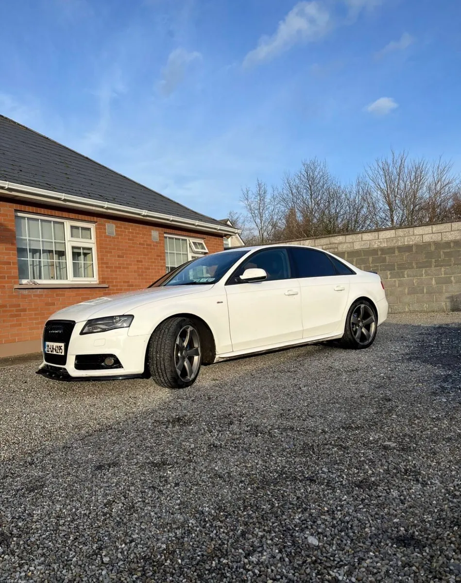 Audi a4 sline 2011 - Image 1