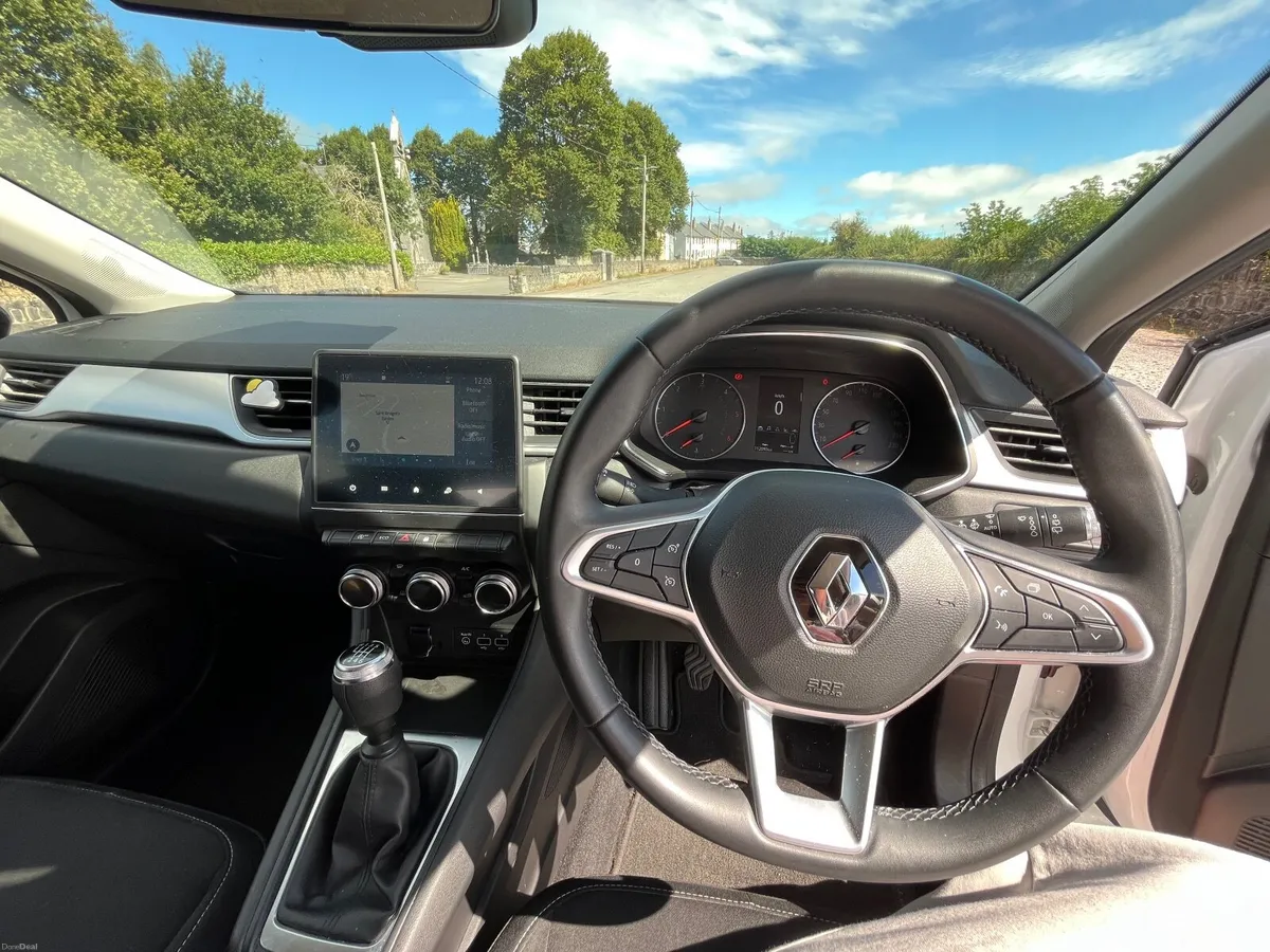 White 2020 Renault Captur dCi 95 Iconic - Image 6