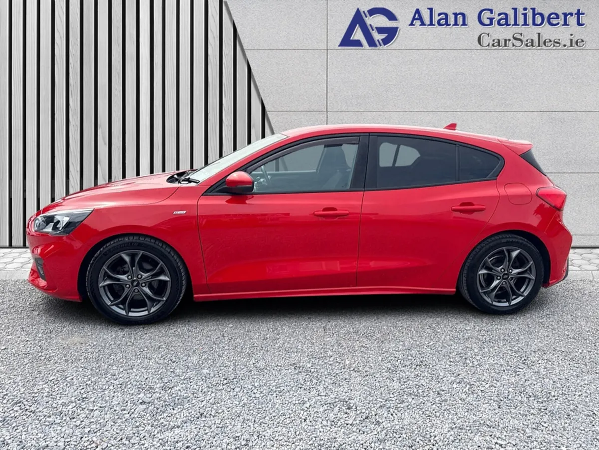Ford Focus ST-LINE 1.5 TDCI 125PS 6SPEED 5DR - Image 5