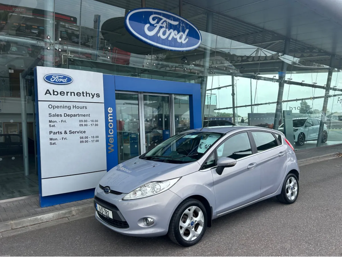 Ford Fiesta TITANIUM 1.25 60PS 5DR - Image 2