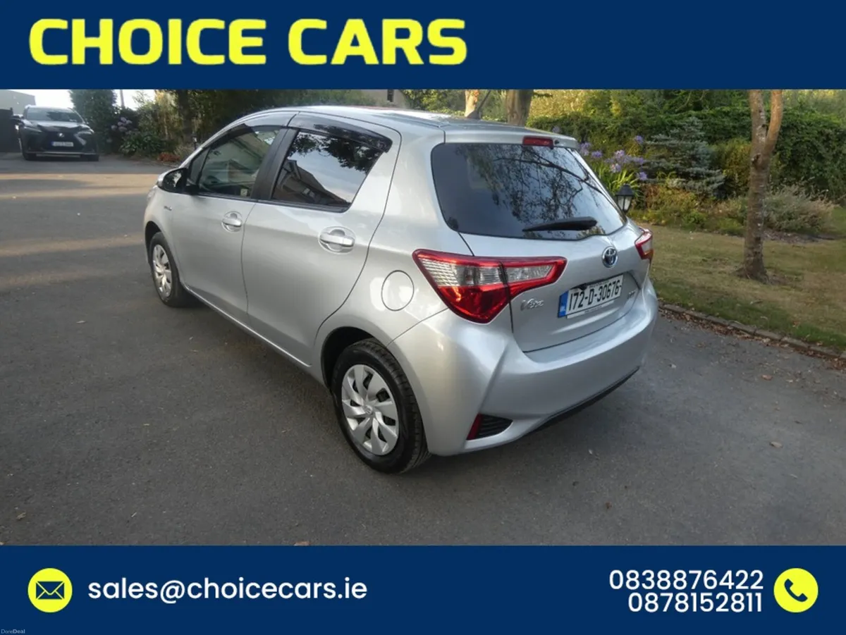 Toyota Yaris 1.5 AUTO HYBRID - Image 4