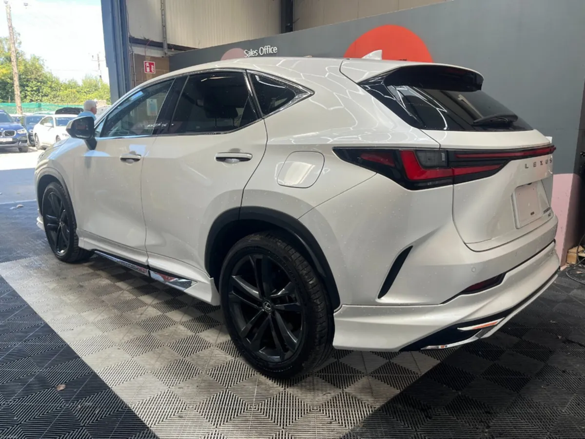 Lexus NX 2023 LEXUS NX 4WD NX450H+ VERSION L  2.5 - Image 5