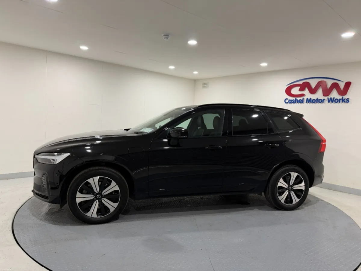 Volvo XC60 PLUS T6 RECHARGE AWD AUTO** PANROOF**FU - Image 4