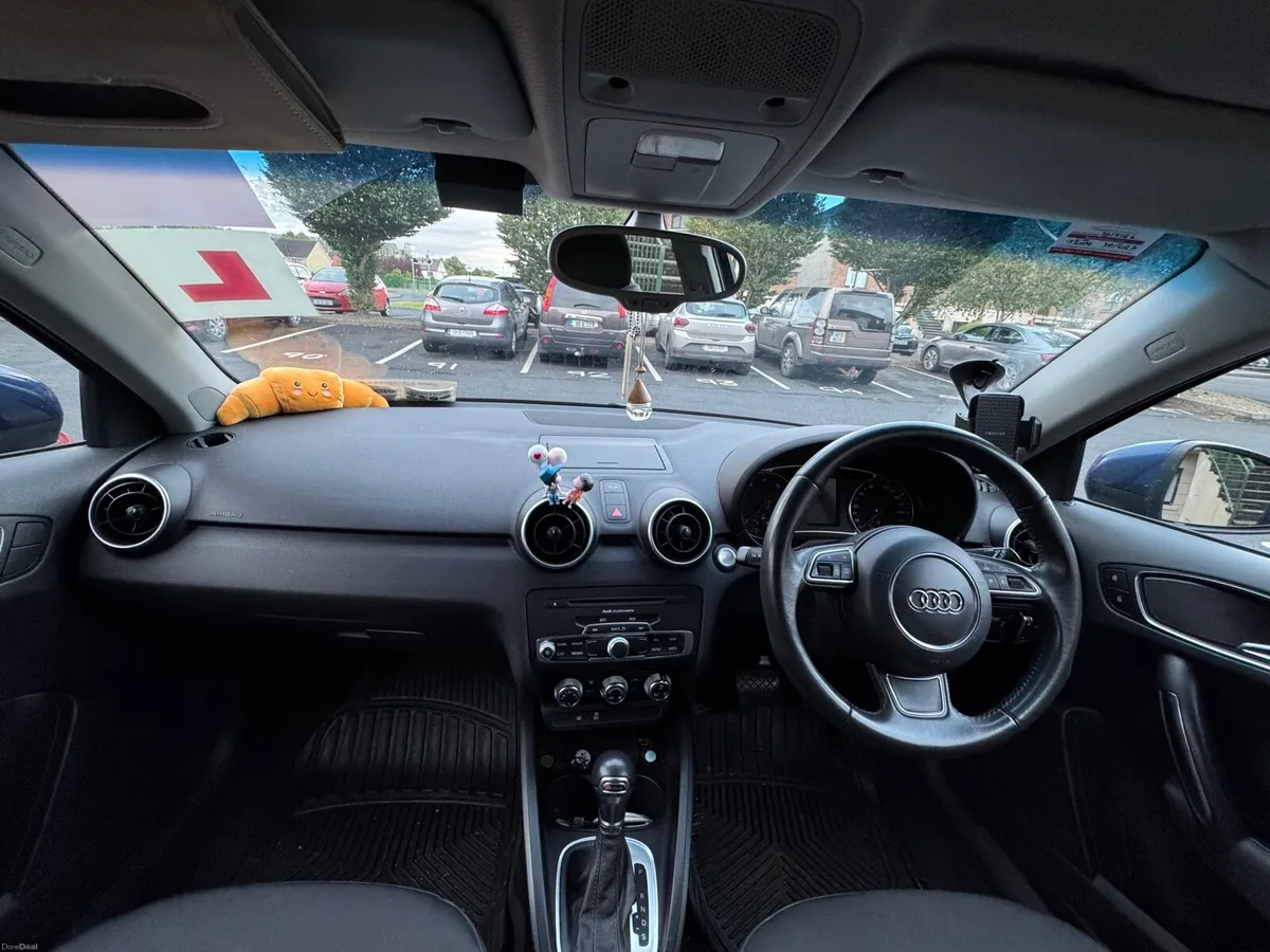 Car - Image 5