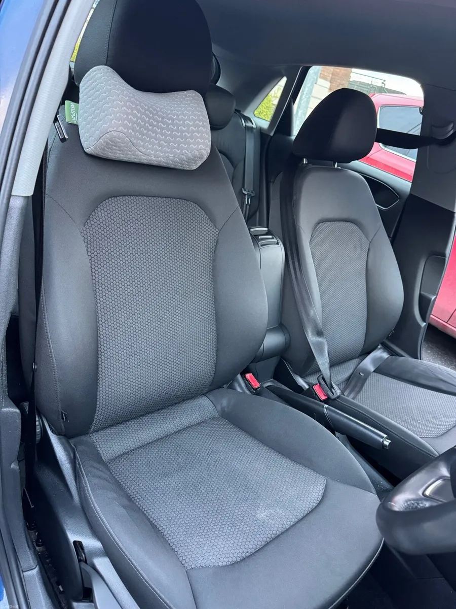 Car - Image 6