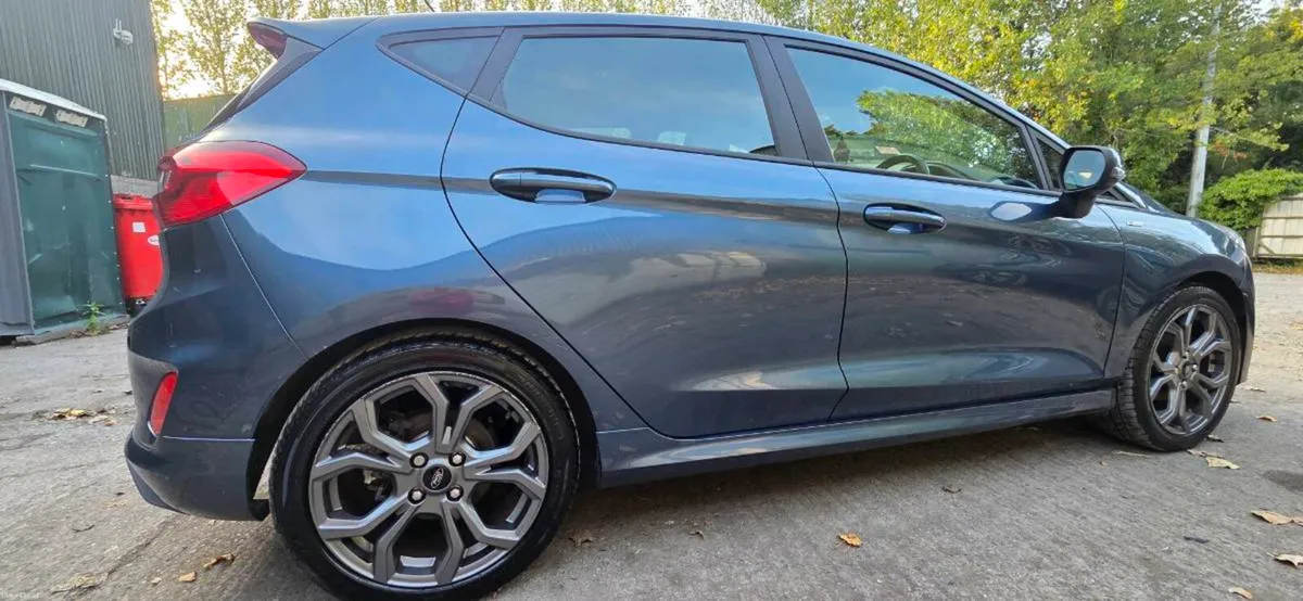 Ford Fiesta Ecoboost ST Line - Image 4