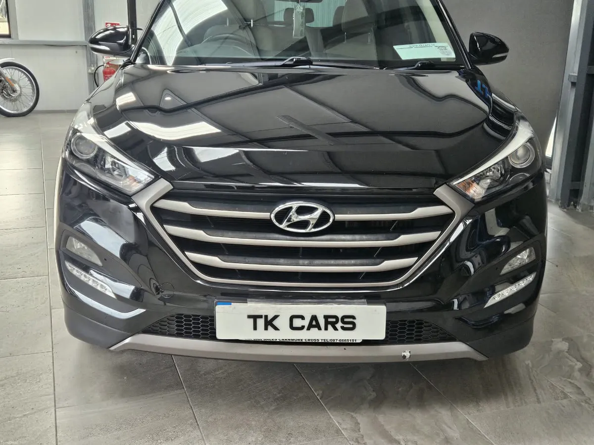 17 HYUNDAI TUCSON EXECUTIVE EDITION - Image 5