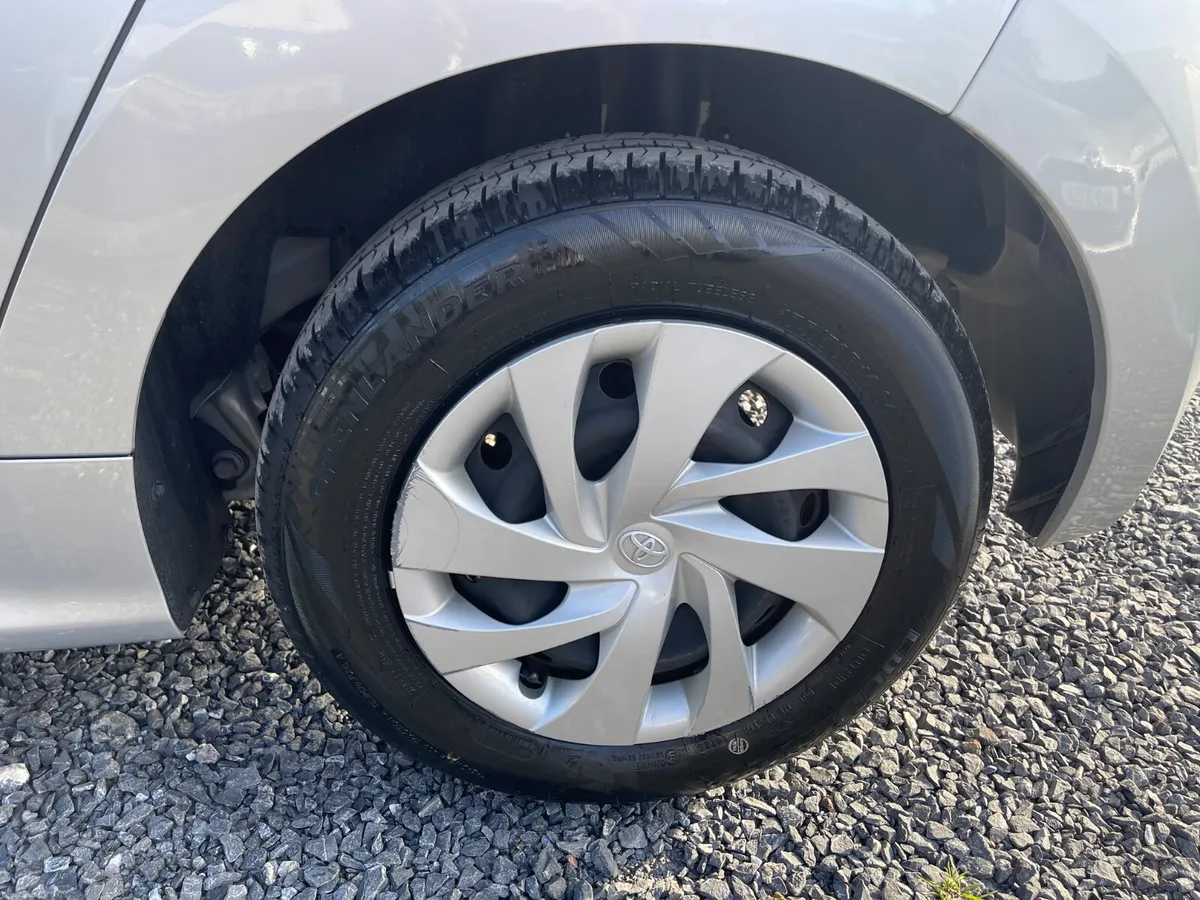 Toyota Yaris 2021 Automatic 1.5 Petrol Hybrid - Image 6