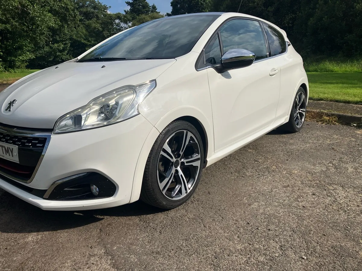 Peugeot 208 gti - Image 5