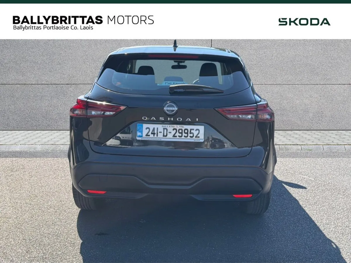 Nissan Qashqai 1.3 PET MILD HYBRID SV - Image 4