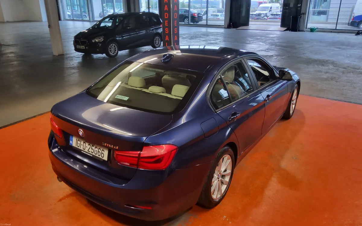 BMW 3-Series 2016 - Image 2