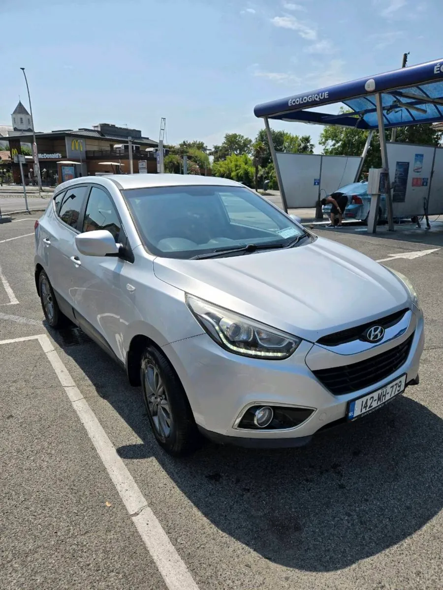 Hyundai ix35 1.7 commercial + tow ball - Image 1