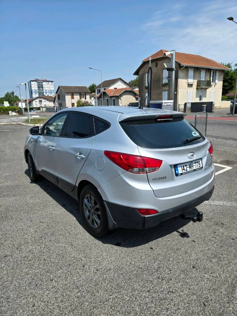 Hyundai ix35 1.7 commercial + tow ball - Image 3