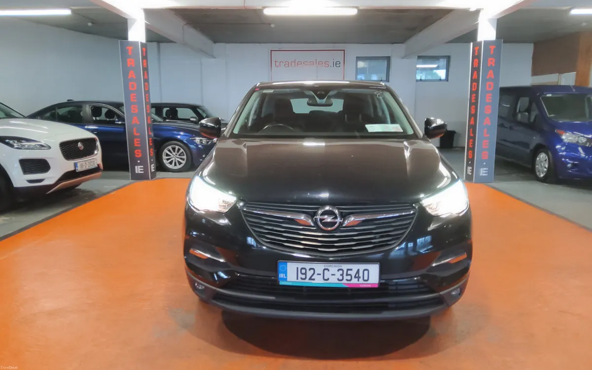 Opel Grandland X 2019 - Image 2
