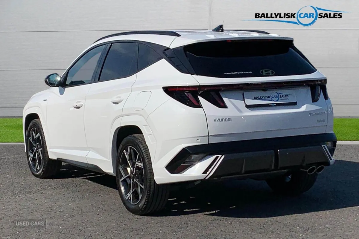Hyundai Tucson 1.6T FHEV 239PS N Line Edition in W - Image 2