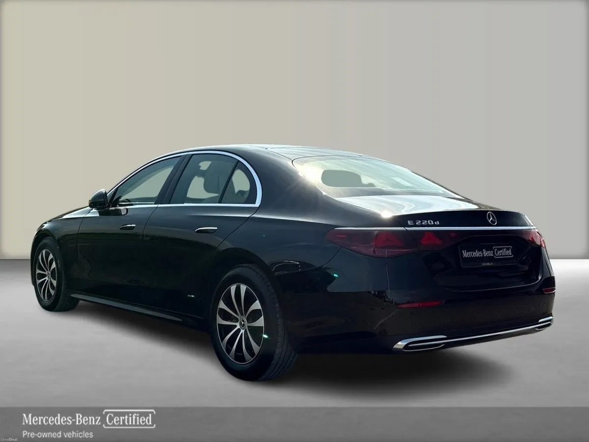Mercedes-Benz E-Class E220d Avantgarde Plus - Image 3