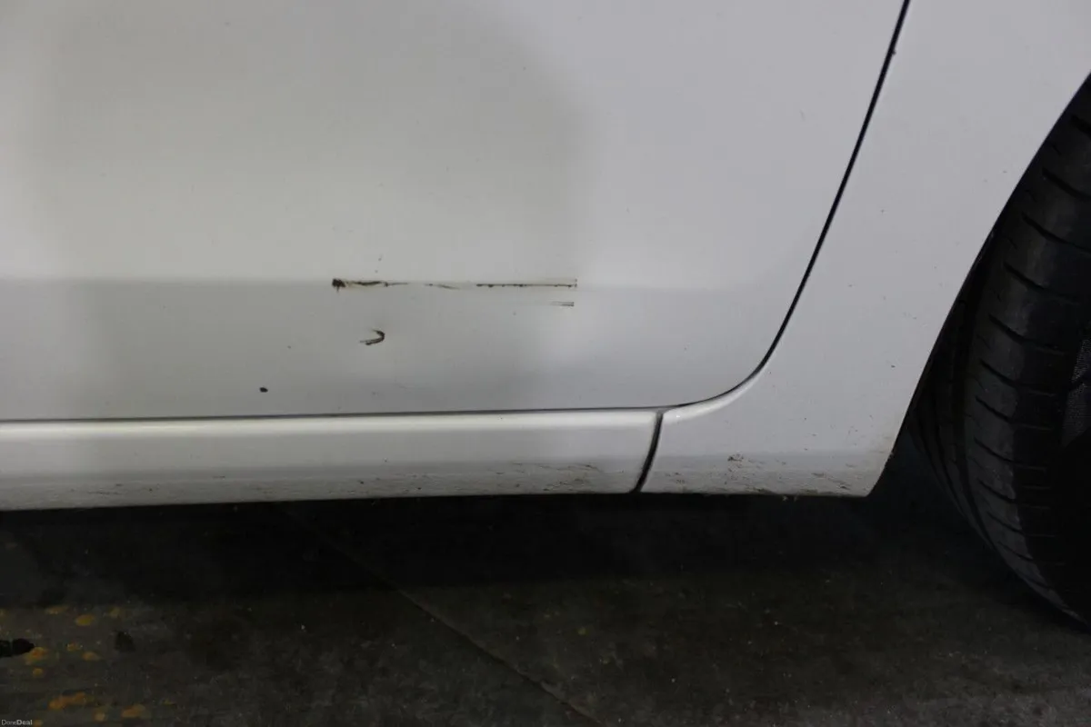 Hyundai i30 1.6 Diesel Deluxe - TENDER 2 - Image 3
