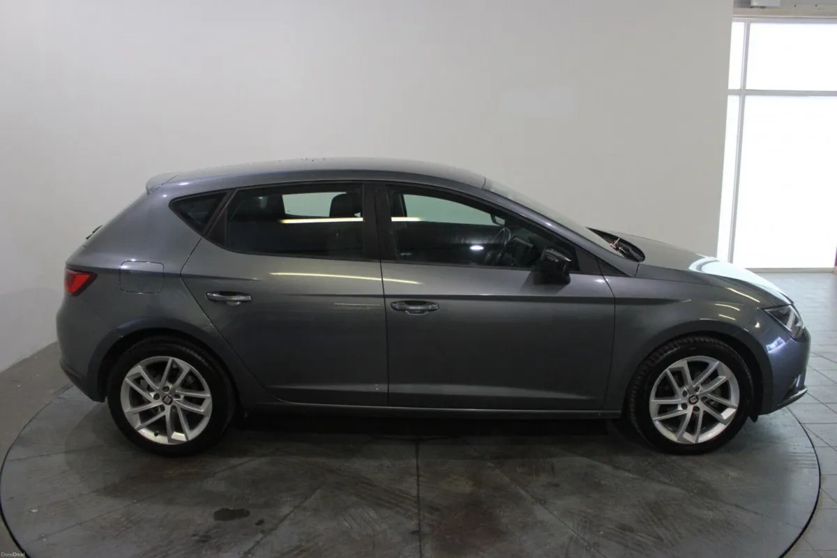 SEAT Leon ST 1.6 TDI 105 PS SE St/St - TENDER 1 - Image 2