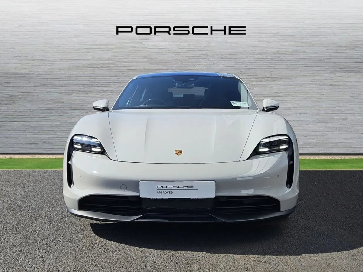 Porsche Taycan 4S - Image 6