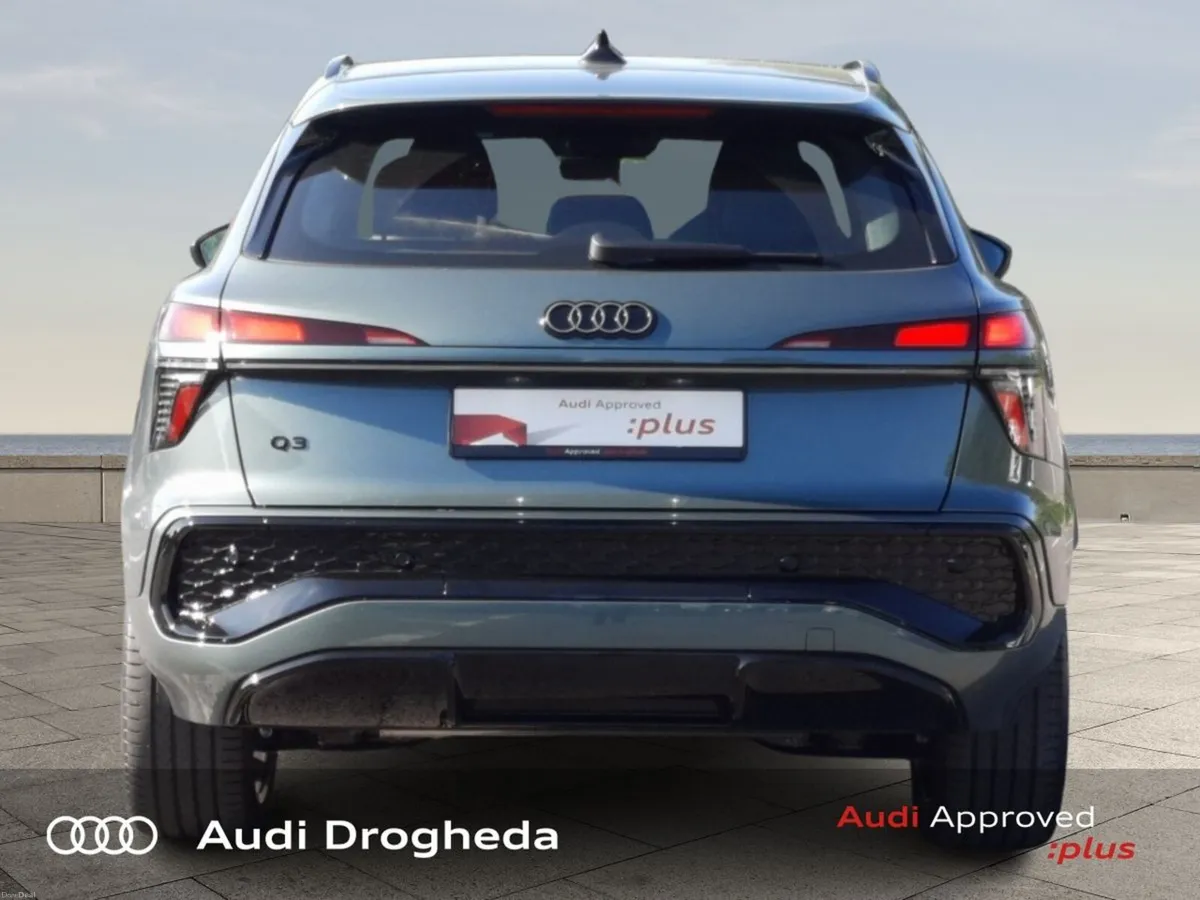 Audi Q3 E-HYBRID 270 HP S LINE - Image 6