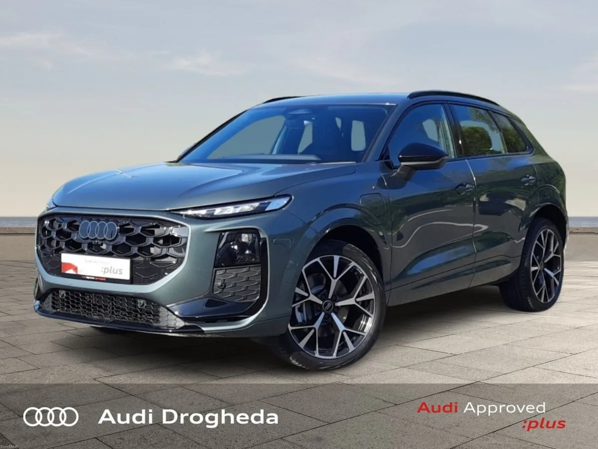Audi Q3 E-HYBRID 270 HP S LINE - Image 3