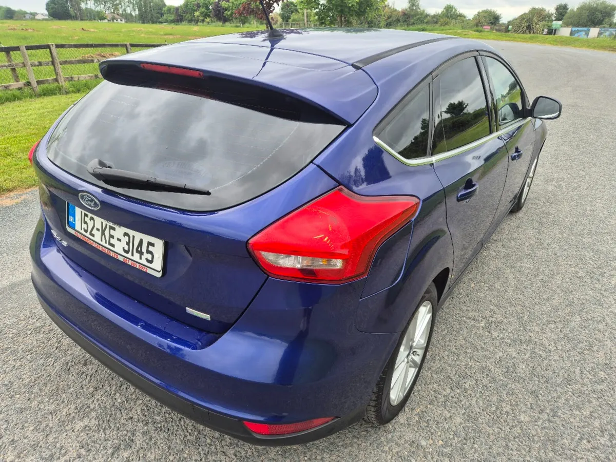 2015 (152) Ford Focus  1.0 ZETEC ECOBOOST 5DR - Image 4
