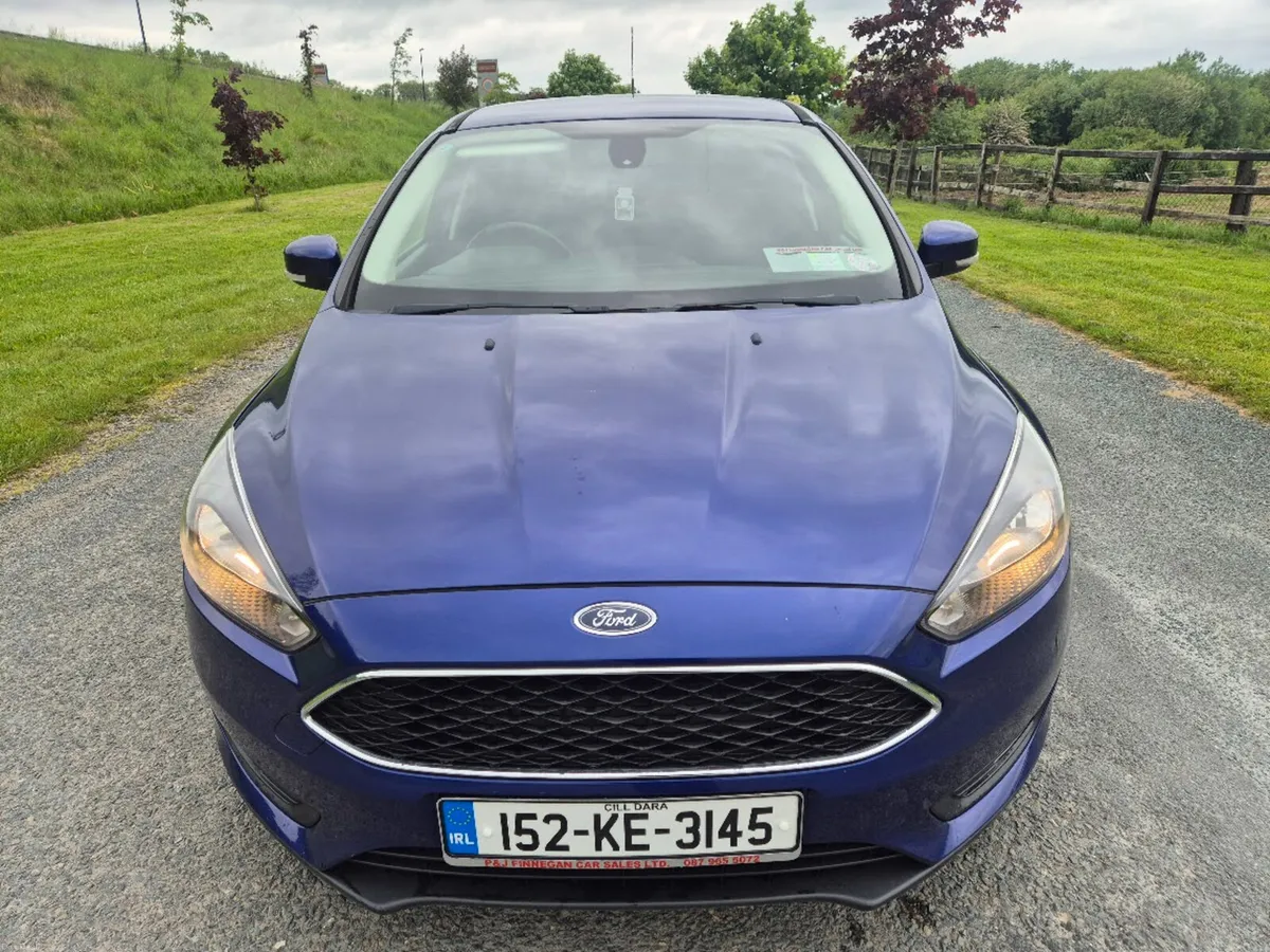 2015 (152) Ford Focus  1.0 ZETEC ECOBOOST 5DR - Image 2