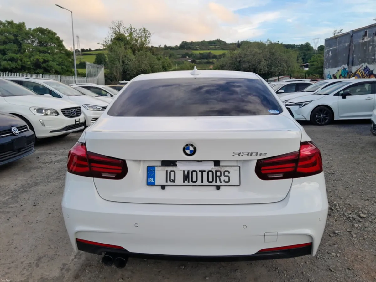 BMW 3-Series M-Sport Shadow ED 330e Plug-In-Hybrid - Image 5