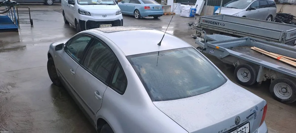Car - Image 2