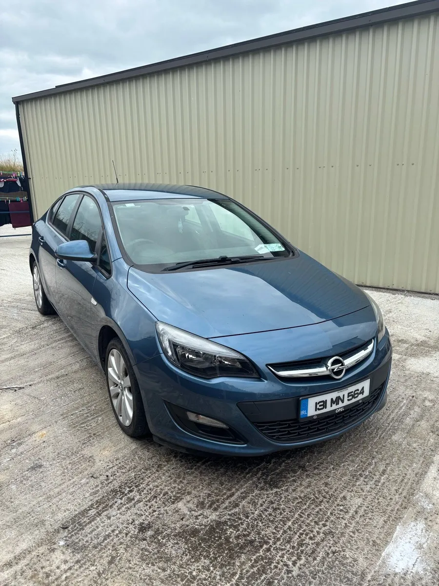 Opel Astra(Cheap insurance for first time driver) - Image 2