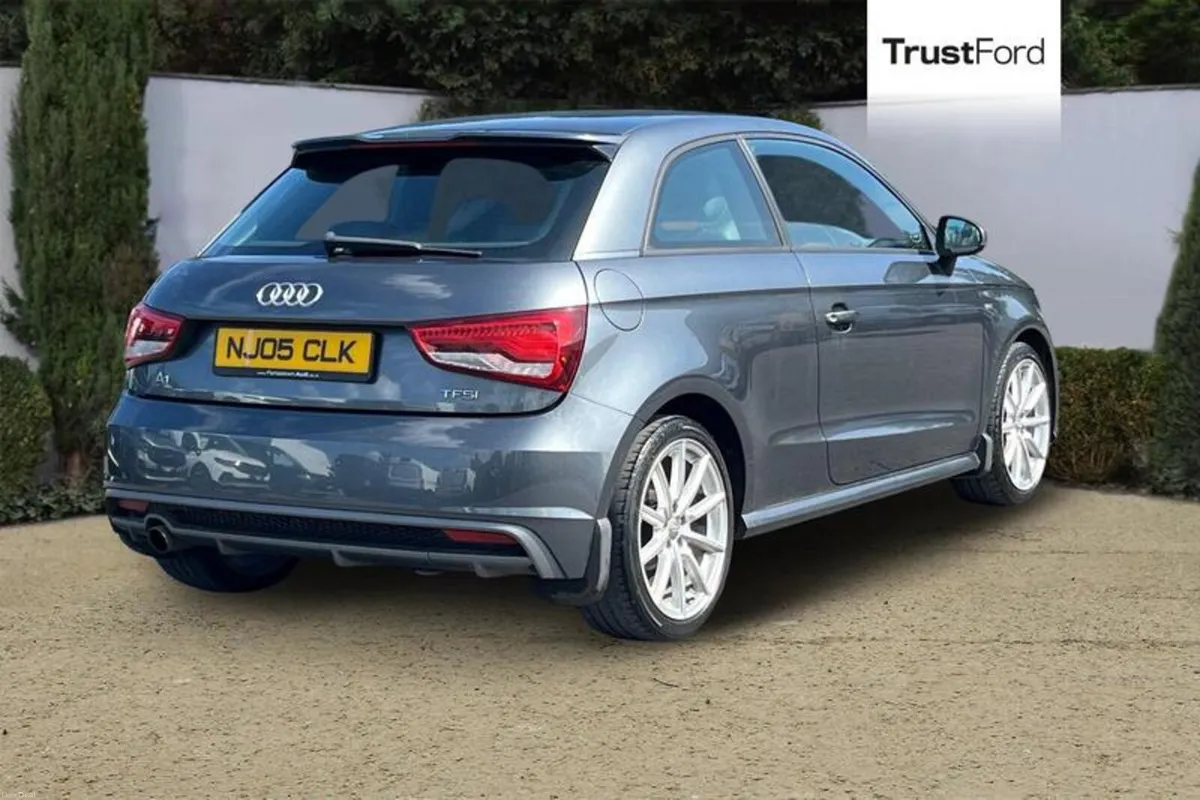 Audi A1 1.0 TFSI S Line Nav 3dr - Image 4