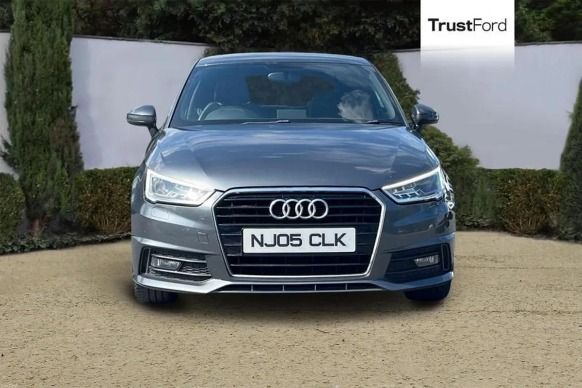 Audi A1 1.0 TFSI S Line Nav 3dr - Image 6