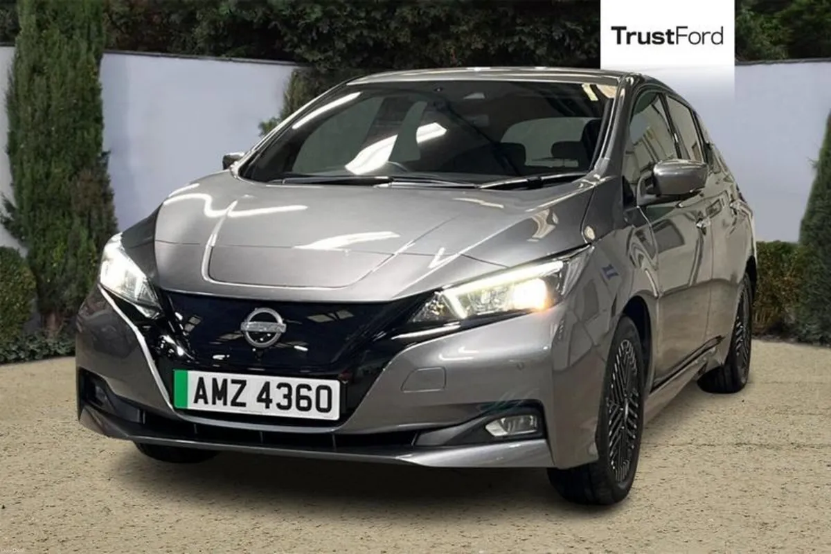 Nissan Leaf 110kW N-Connecta 39kWh 5dr Auto - Image 5
