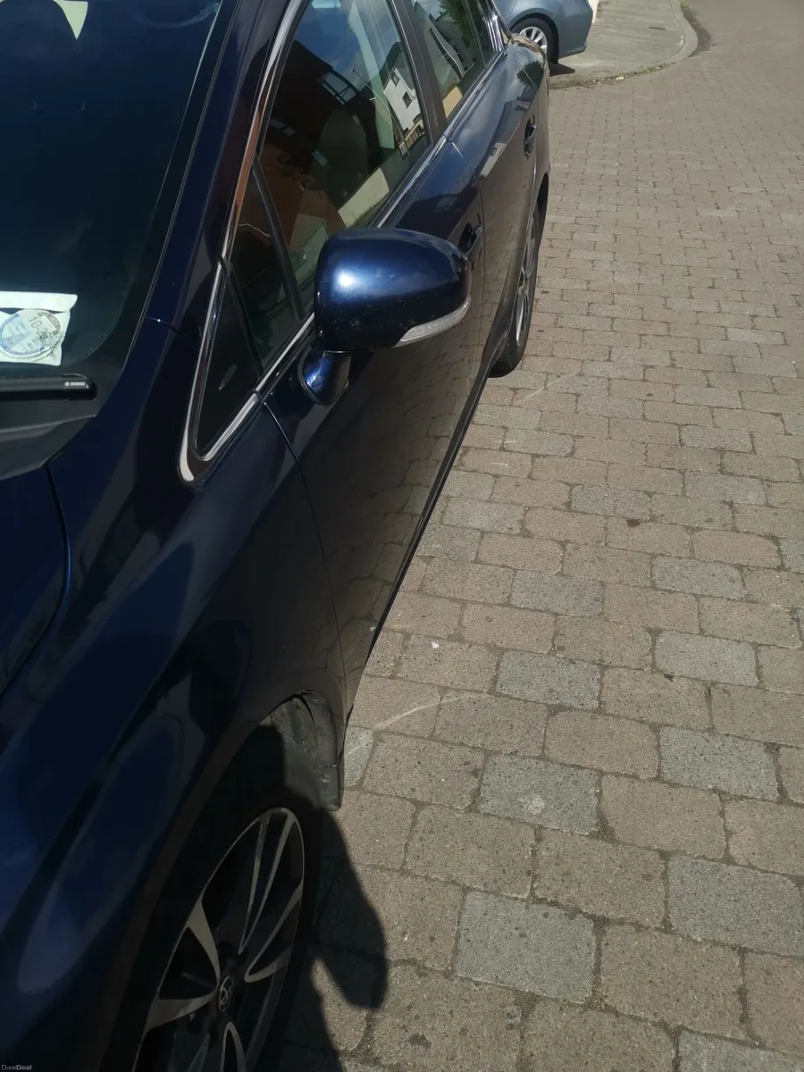 Toyota Avensis 2013 - Image 5