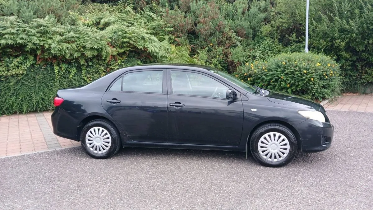 Toyota corolla 1.4 petrol ⛽️ Nct 2-27 Tax 1-27 - Image 2