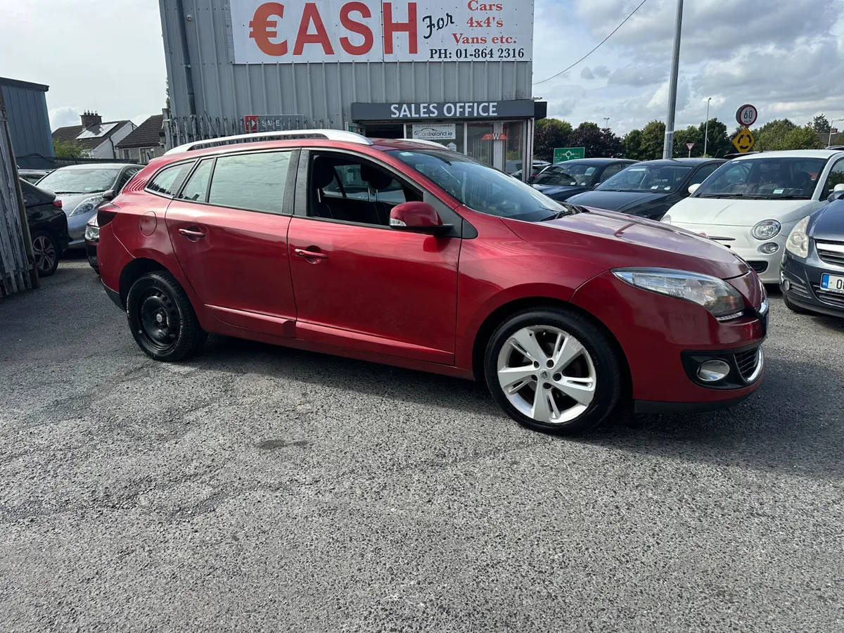 Renault Megane Estate 1.5 Diesel TAX - Image 3