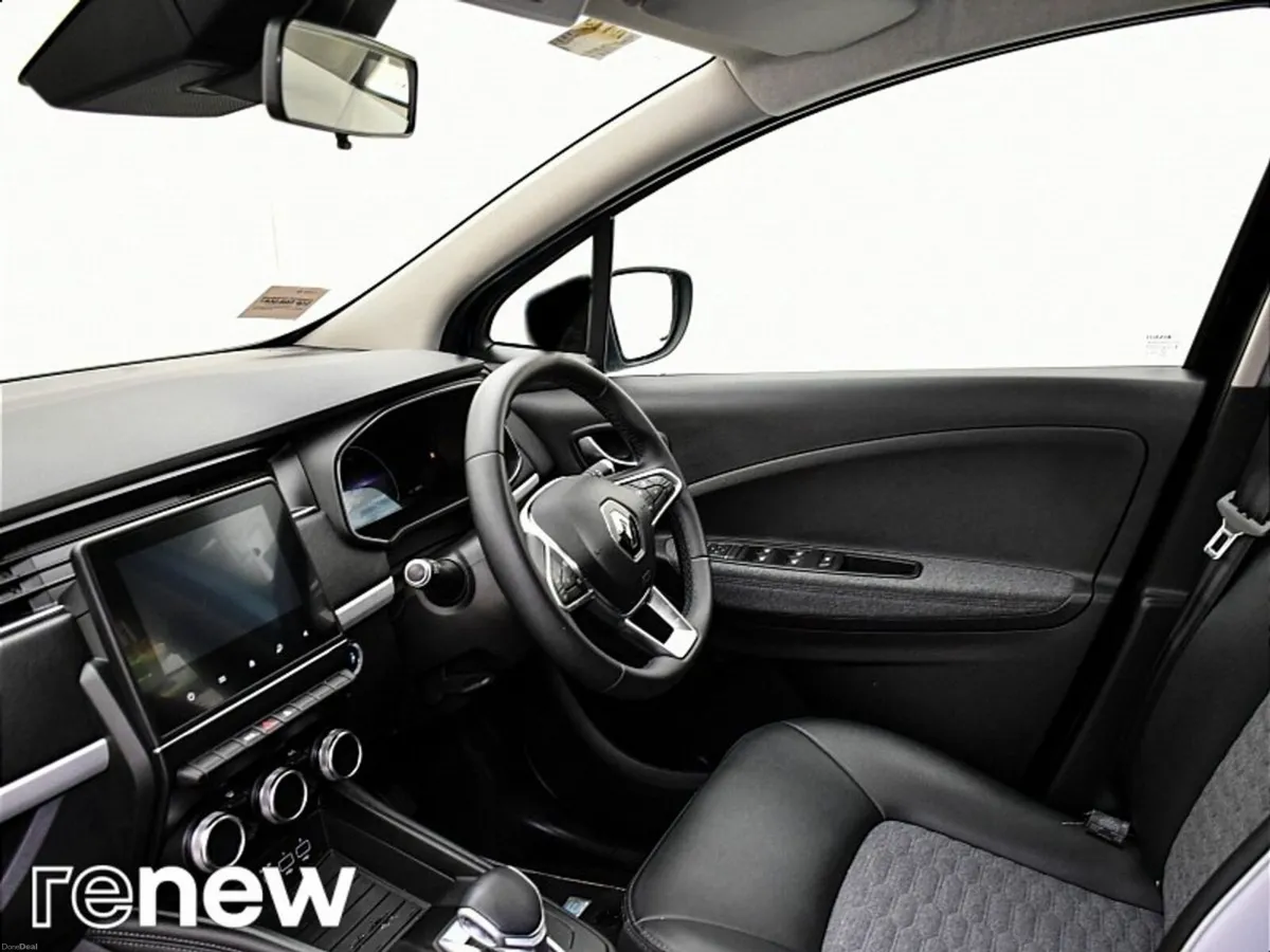 Renault Zoe Iconic R110 Z.E. 50kWh MY19 Rapid Char - Image 5