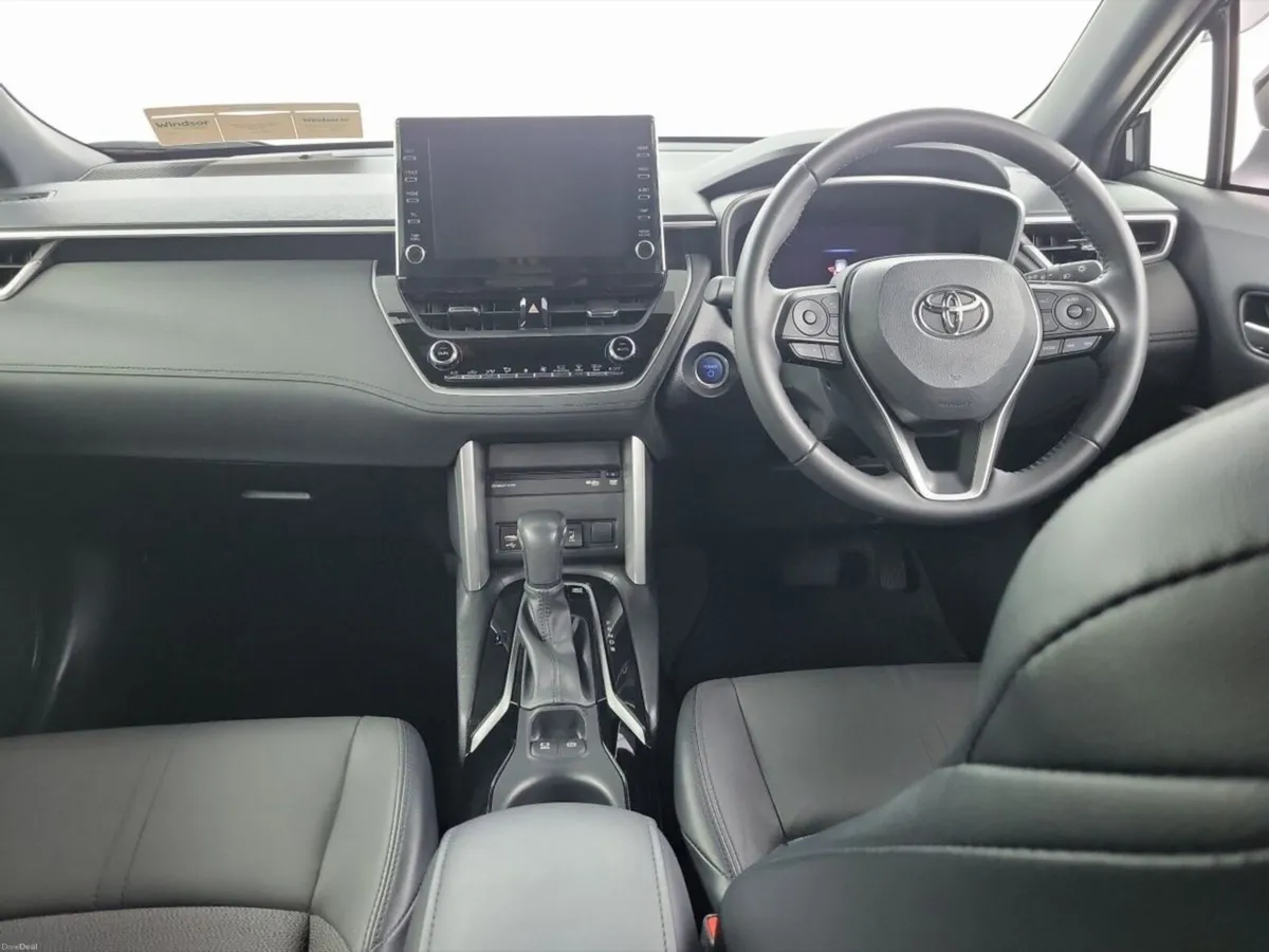 Toyota Corolla Cross **Top Spec Z Edition** - Image 3