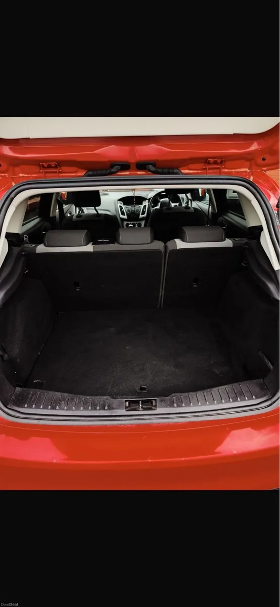 132 Ford focus 1.6 Tdci Zetec with new NCT 08/27 - Image 6