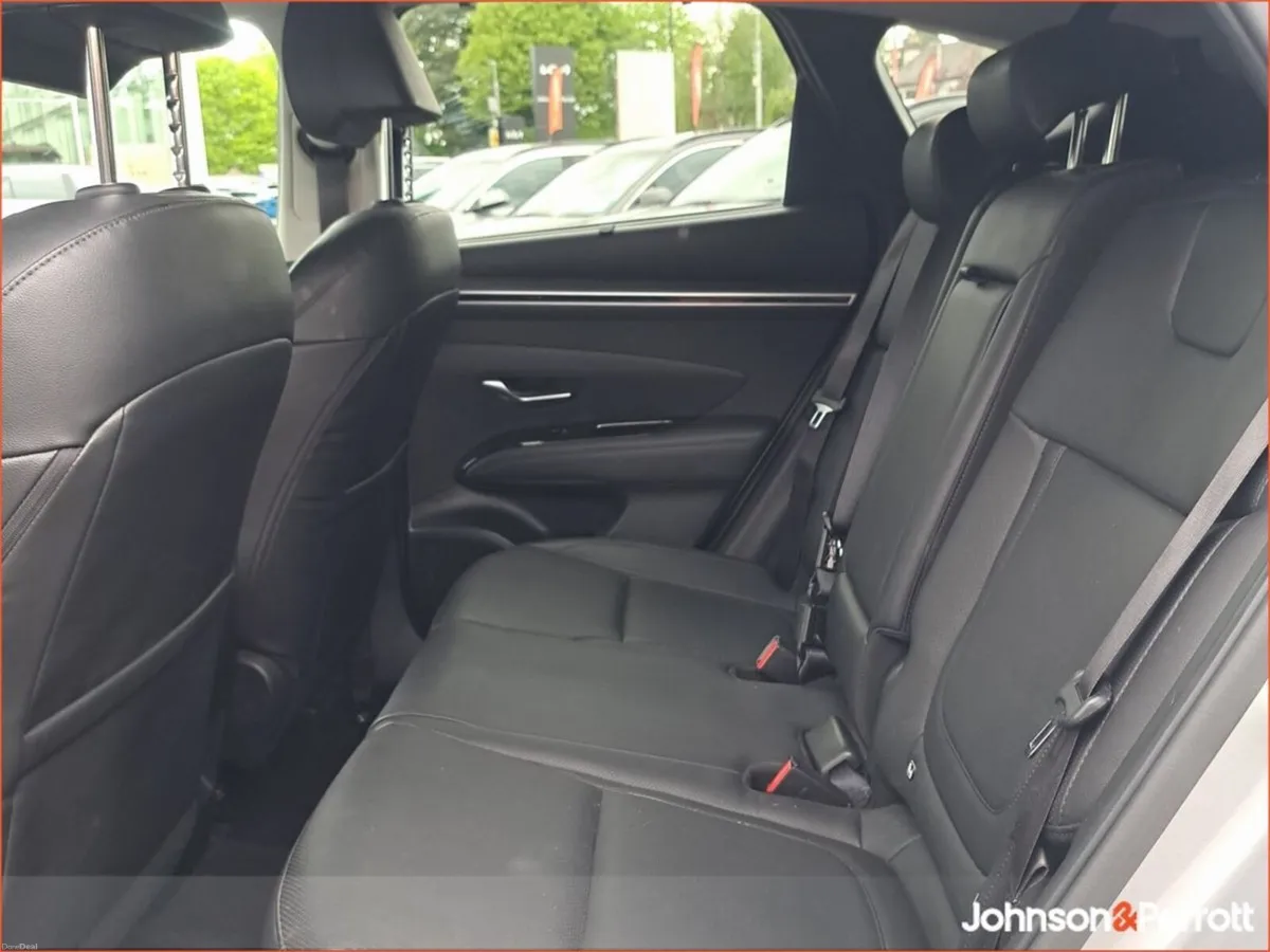 Hyundai Tucson 2WD Executive Plus HEV Auto - Image 5