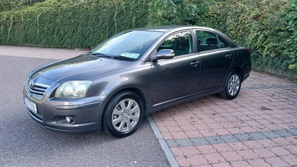 Toyota Avensis 1.6 petrol ⛽️ New Nct. €1950 - Image 2