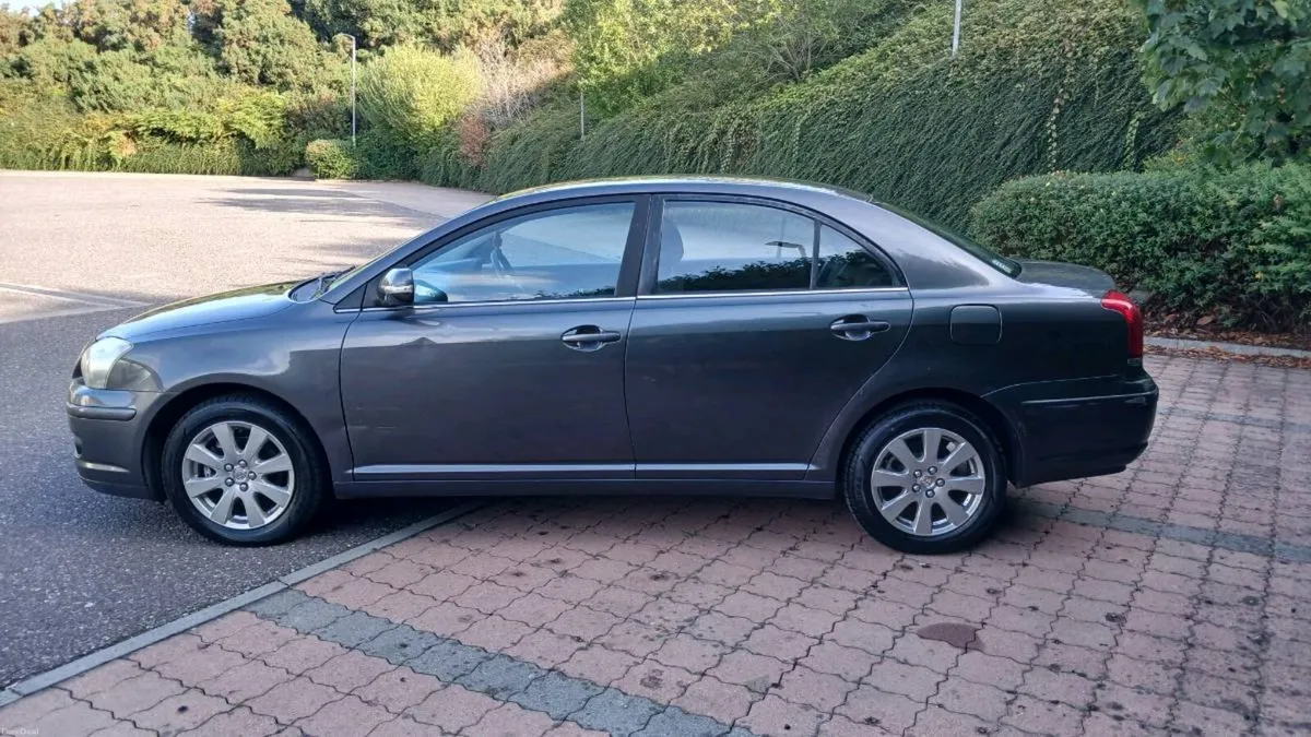 Toyota Avensis 1.6 petrol ⛽️ New Nct. €1950 - Image 4