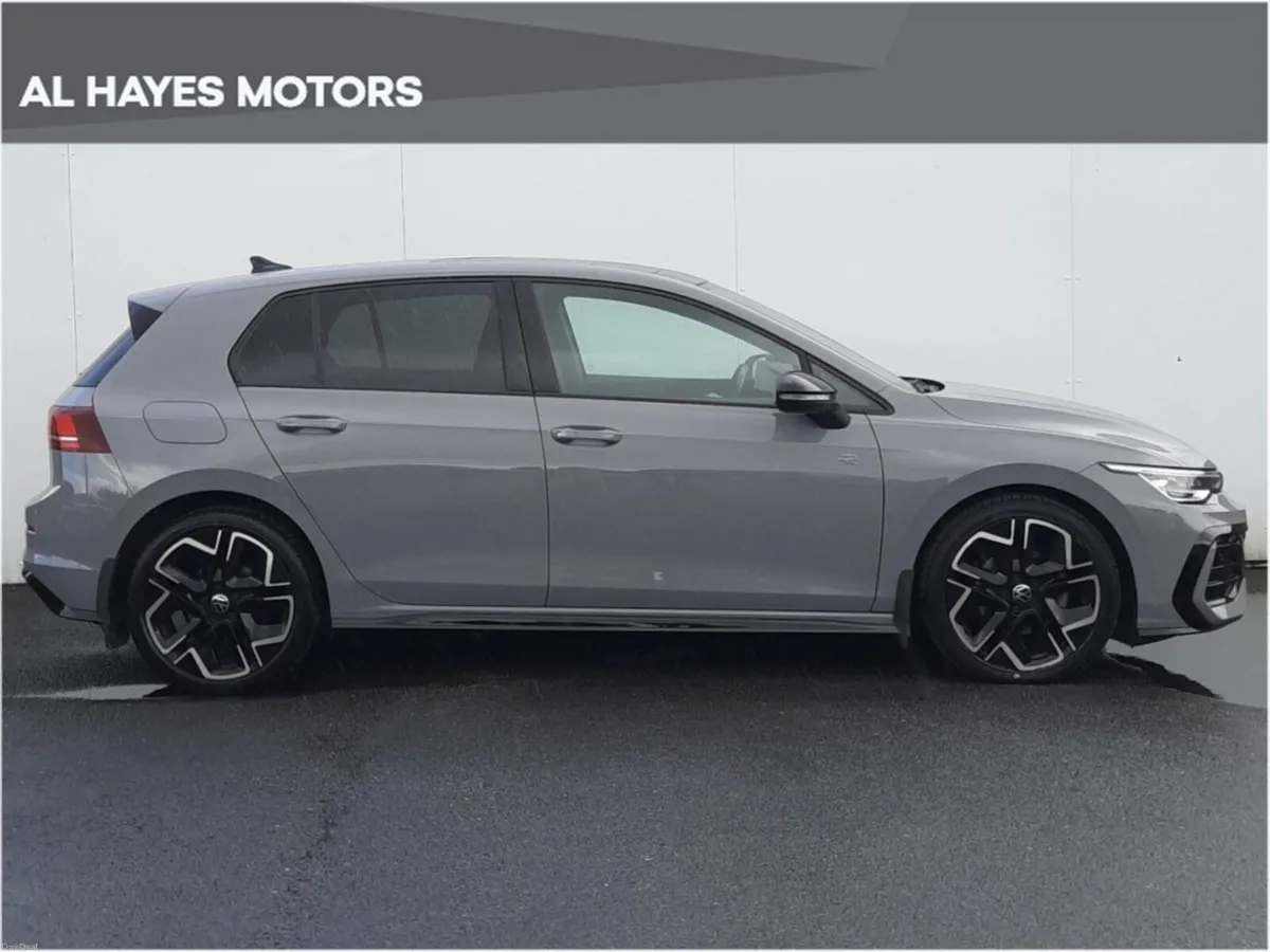 Volkswagen Golf **AUTOMATIC**SUNROOF**R-LINE 2.0 T - Image 6