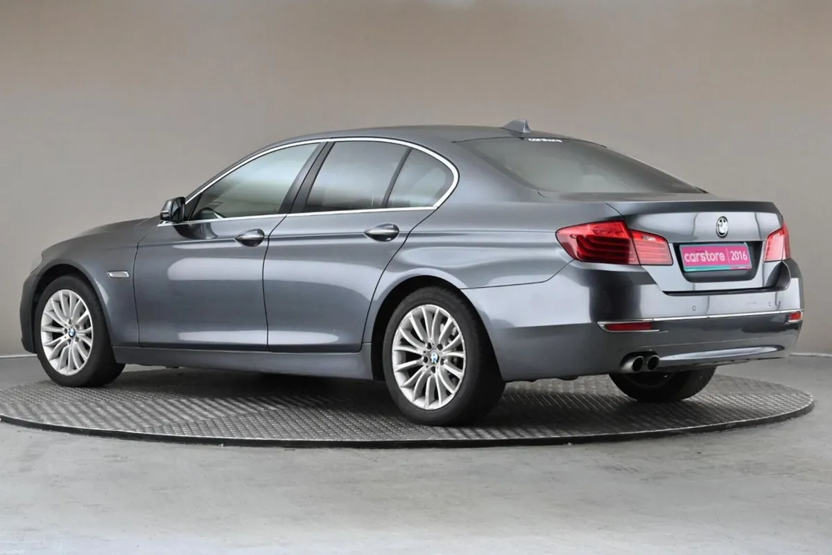 BMW 5-Series 518D LUXURY **BEIGE LEATHER** - Image 6