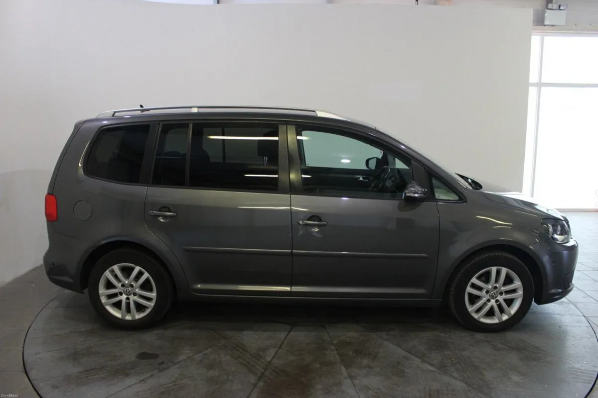 Volkswagen Touran 1.6 TDI 105BHP TRENDLINE BMT 7S - Image 2