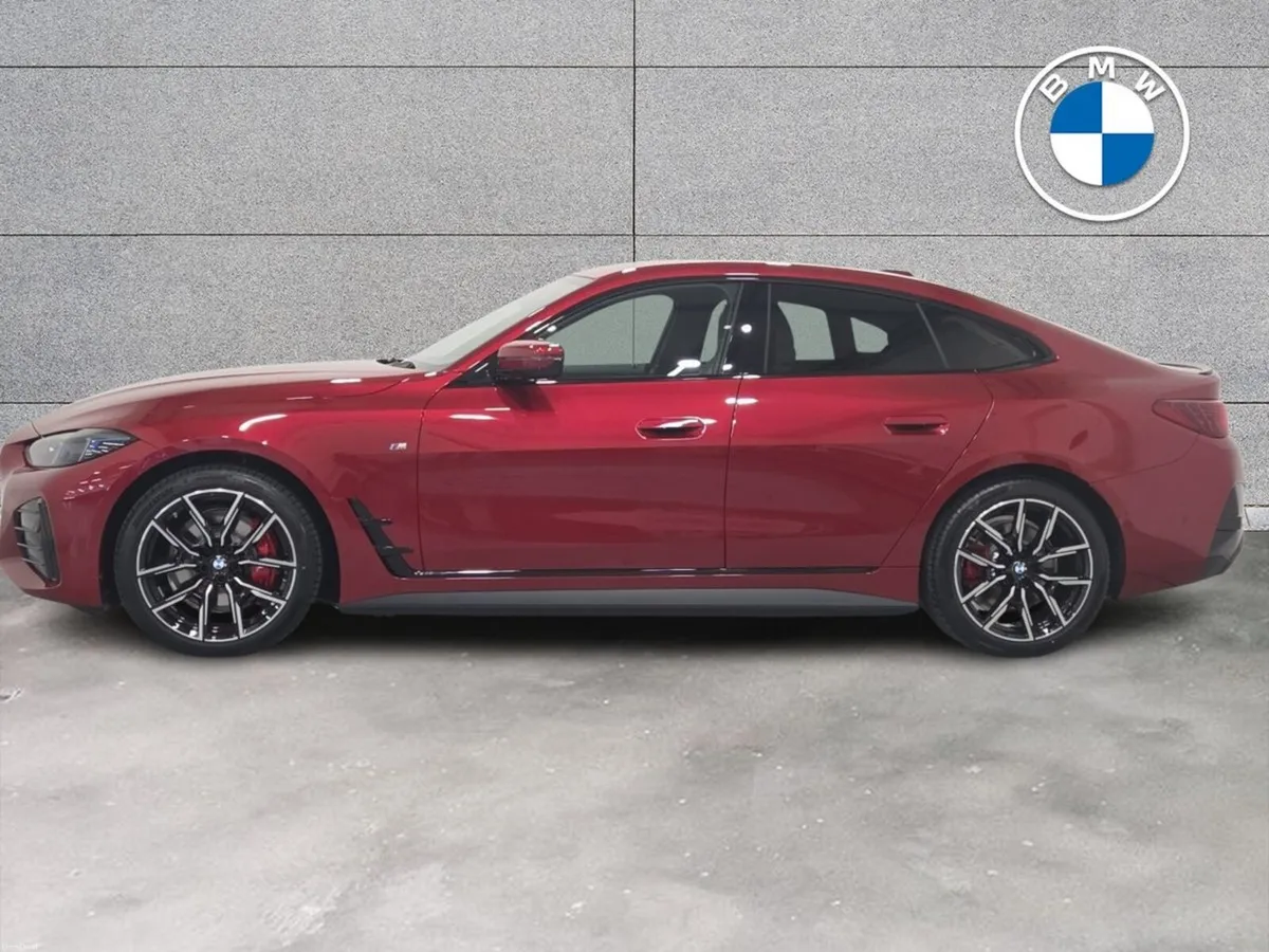 BMW i4 - Image 3