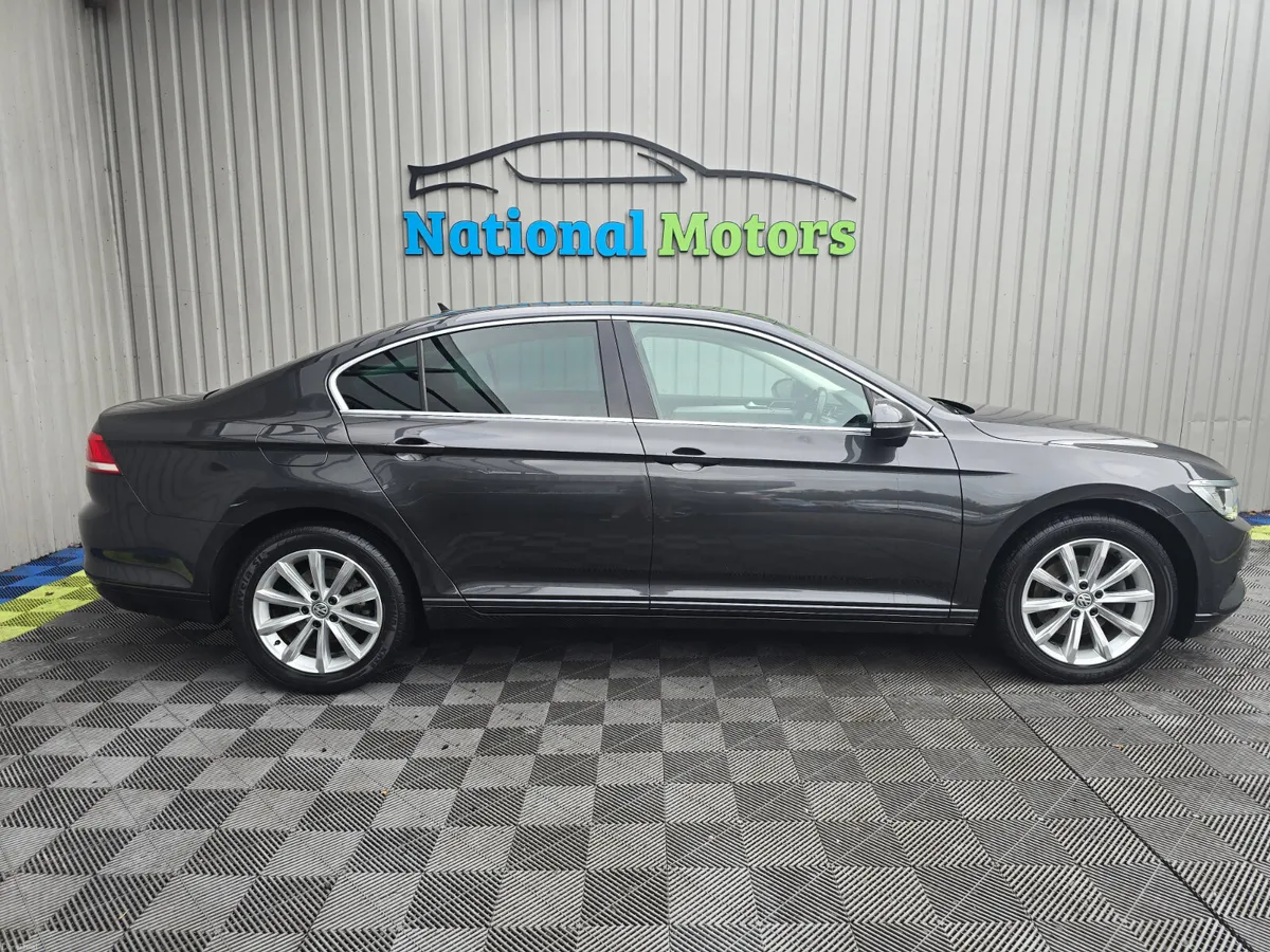 2018 Volkswagen Passat 2.0 TDI 18" wheels Highline - Image 2
