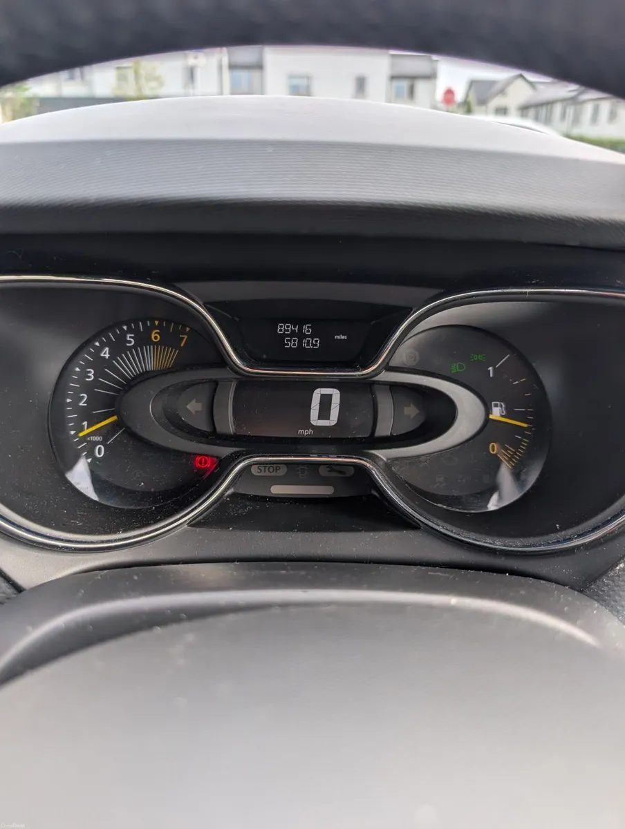 Renault Captur 0.9 TCe 2014 (142) - Image 3