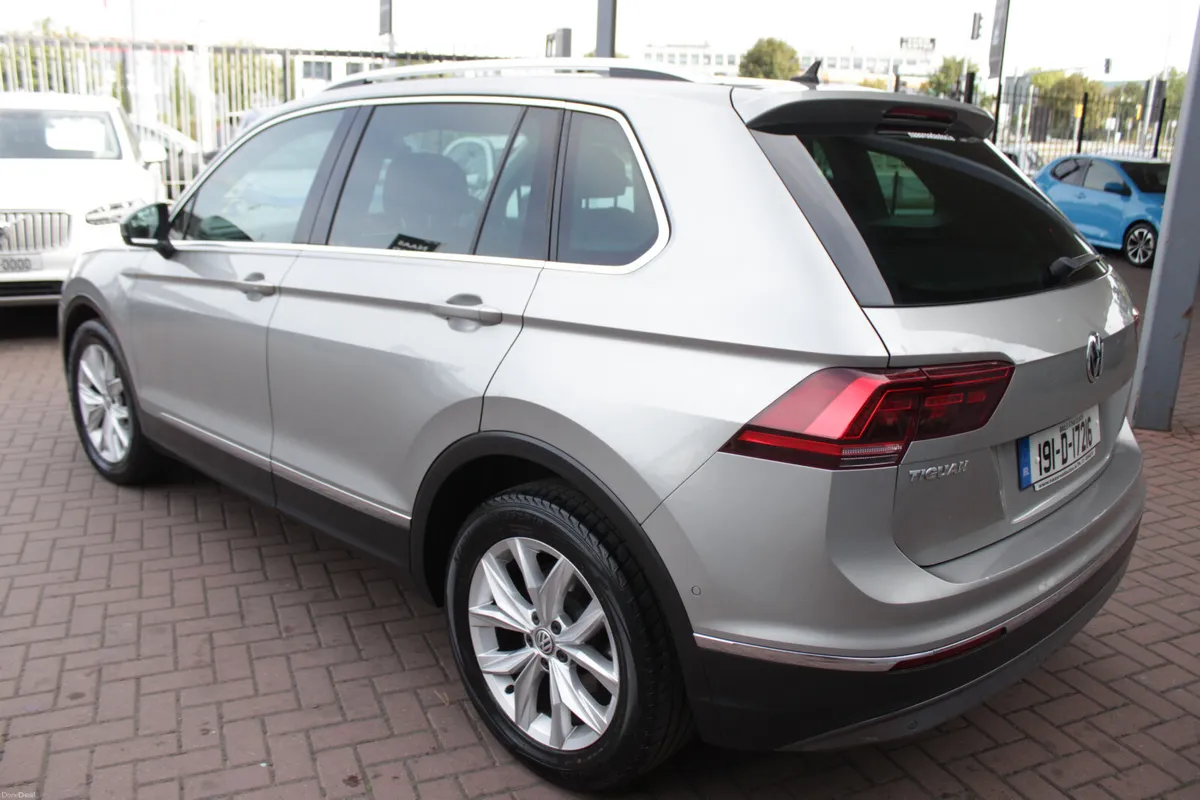 2.0TDI 150BHP HIGHLINE EDITION 5DR ESTATE // 2 OWN - Image 6